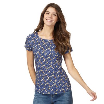 Navy floral print shell top